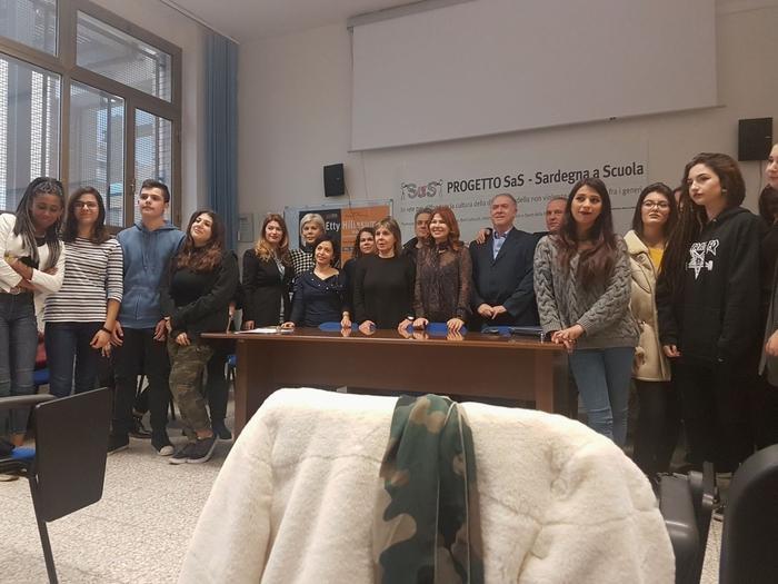 Olbia, lotta alla violenza sulle donne: mostra e convegno su Etty Hillesum