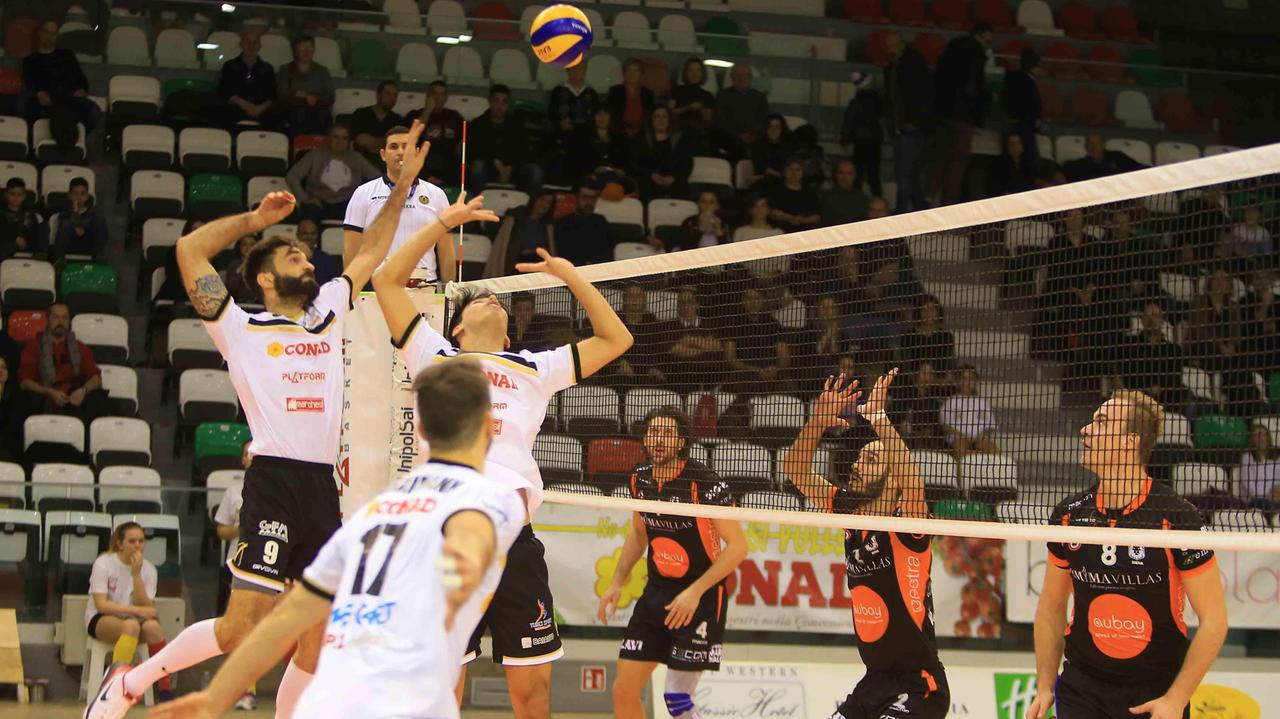 Volley A2, la Conad Tricolore sconfitta da Siena al Bigi
