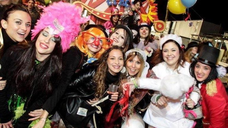 La Darsena in aiuto della Vecchia Viareggio