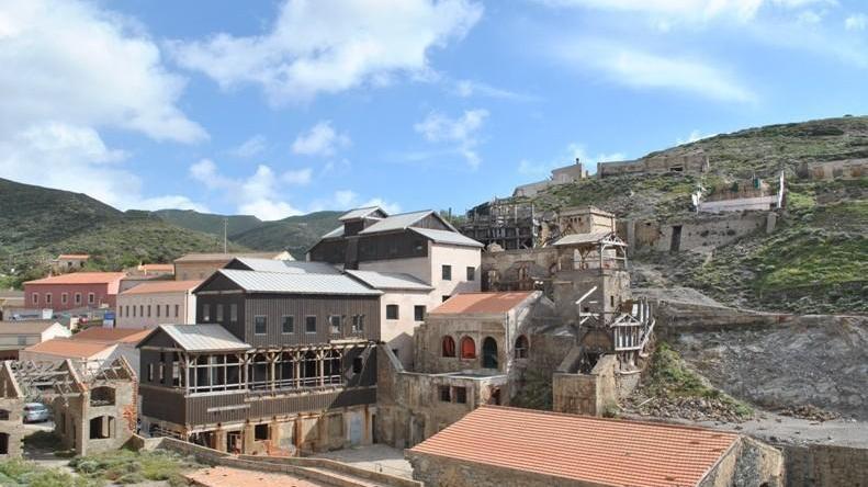 Una Sardegna da riscoprire tra miniere e vecchi mulini 