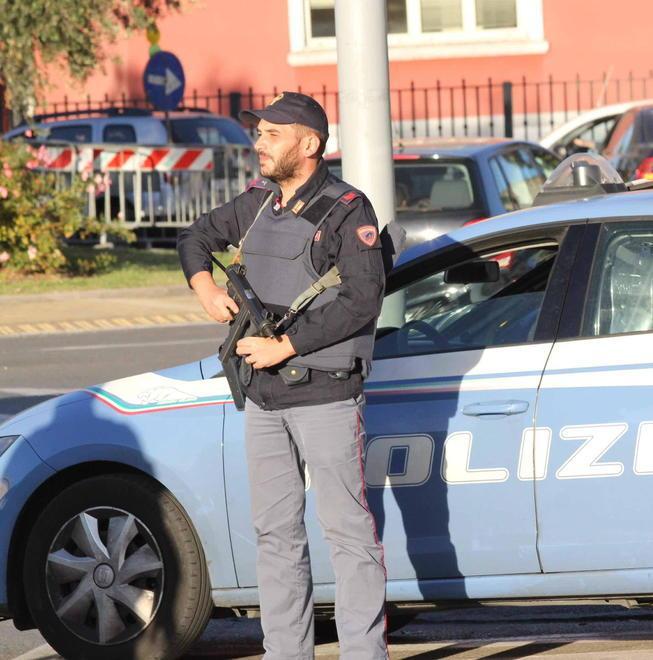 Dopo diciannove denunce viene espulso dall’Italia 