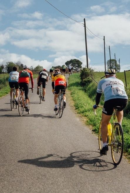 Ciclismo vintage, si presenta la 99 curve