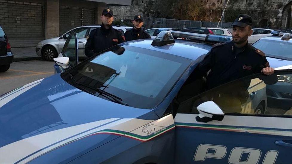 Anziano smaschera falso impiegato del gas