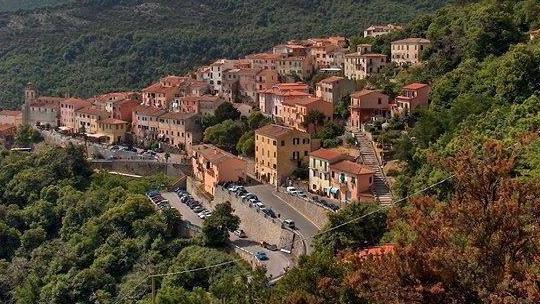 Parte la petizione anti-chiusure