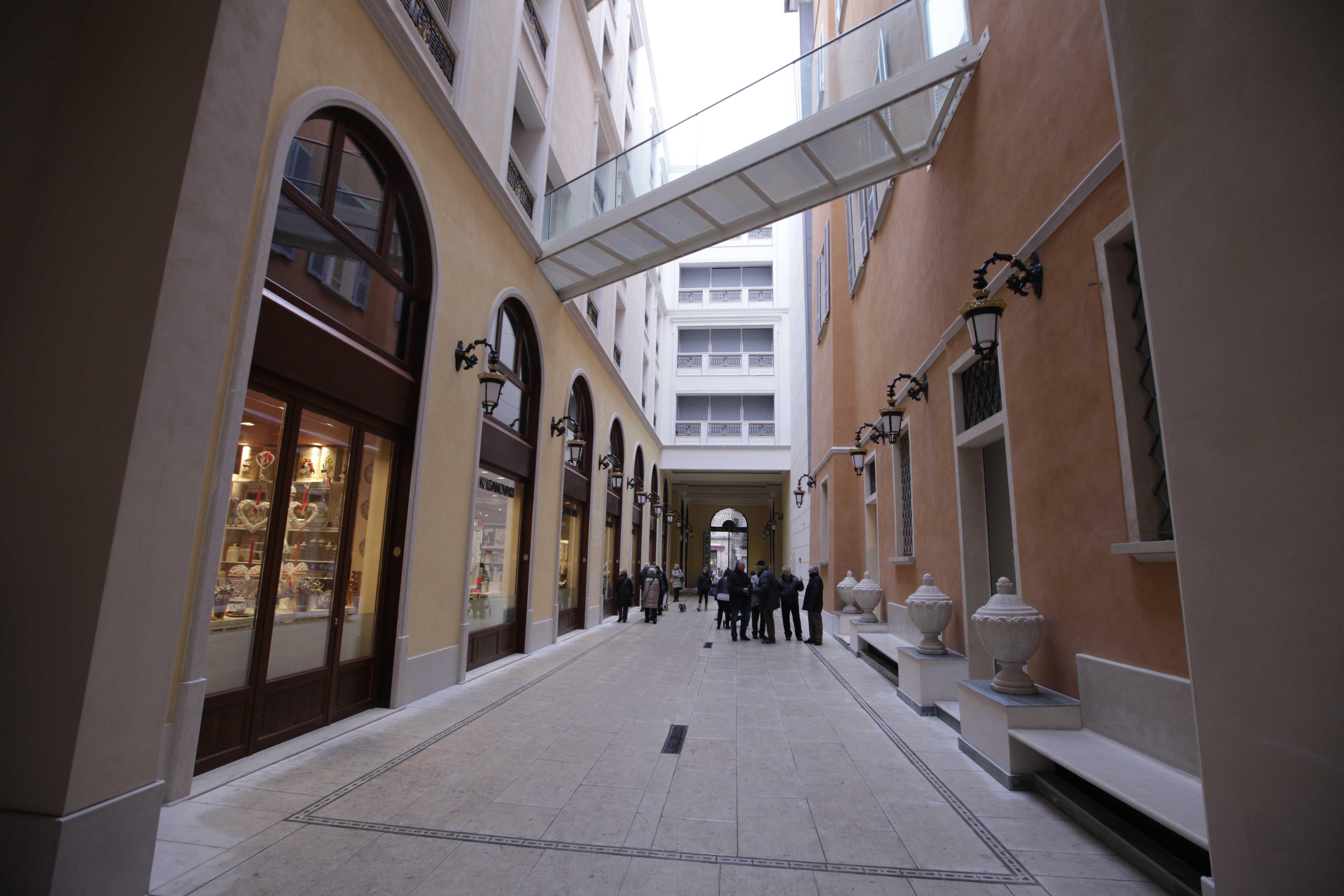 Imprigionata nella galleria del Monte per un'ora e mezza