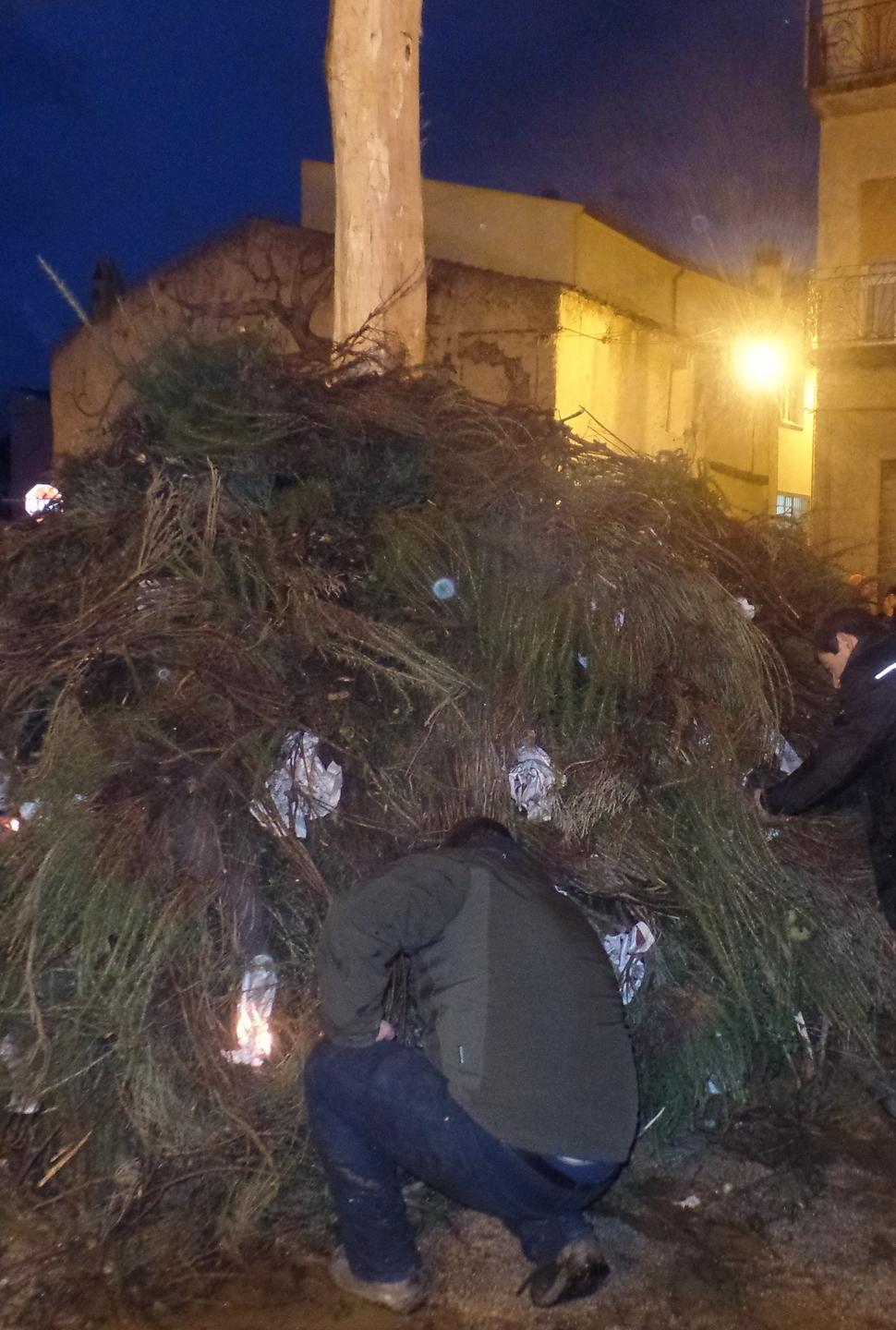 Lula si riunisce in piazza attorno a “su punteddu” 