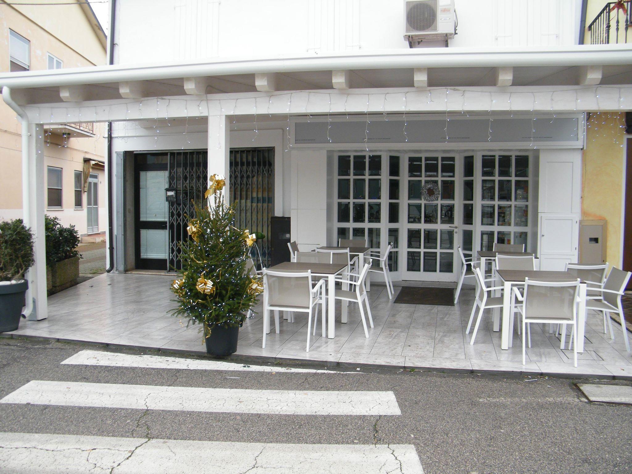 Nuovo bar a Goro