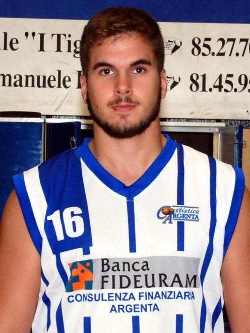 Basket serie D. Scarone e il croato Komazec abbattono la Cestistica
