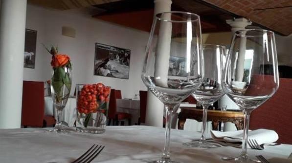 Impazza la truffa del vino ristoratore lancia l’allarme