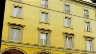 Avvocato con il velo, giudice la caccia dall'aula