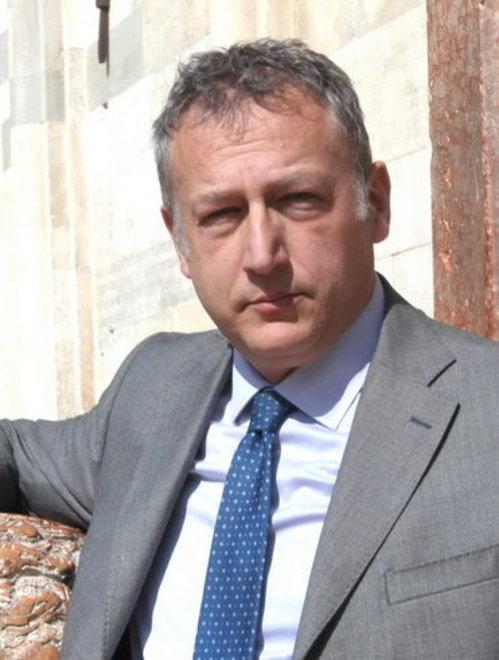 Galli: «Qui si viola la par condicio» 