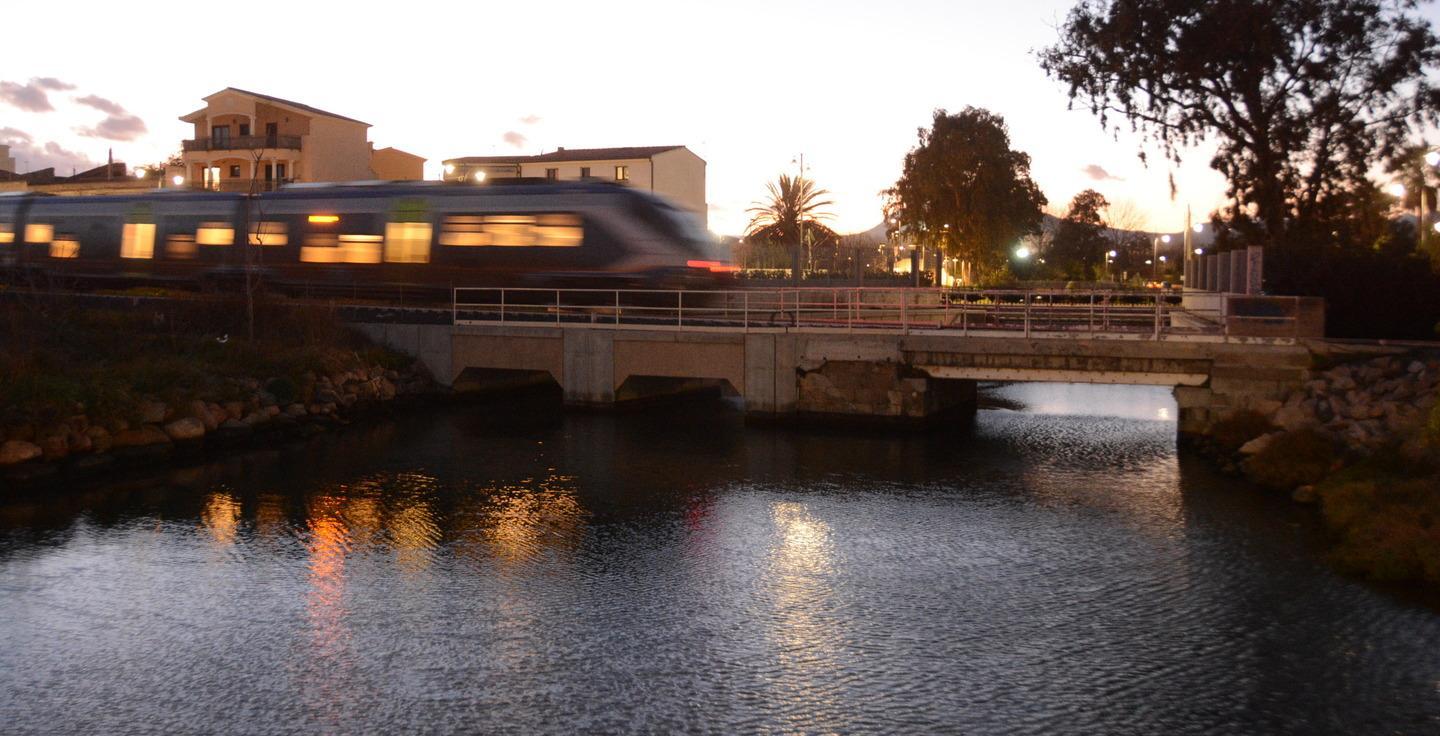 Olbia, giù i ponti delle Ferrovie: c’è l’accordo col Comune 