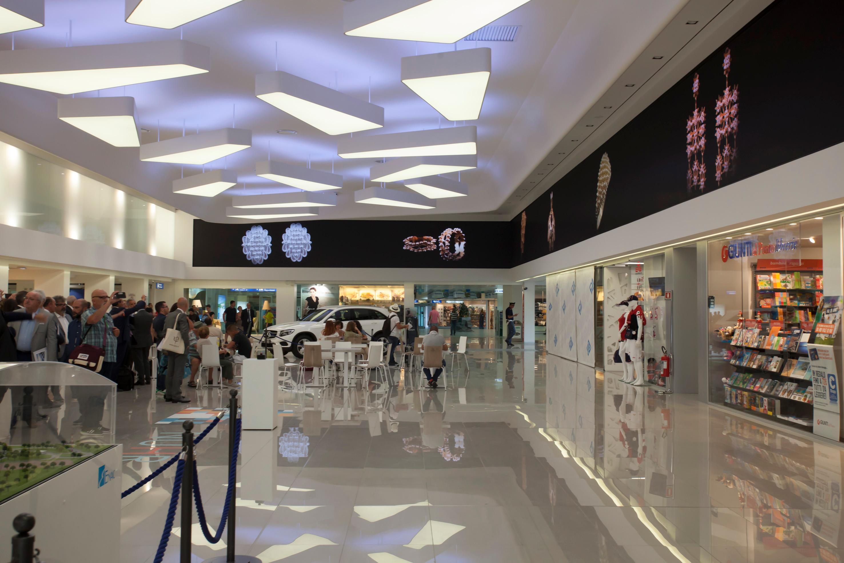 Vueling sbarca ad Alghero: volo per Barcellona dal 25 marzo al 24 ottobre 