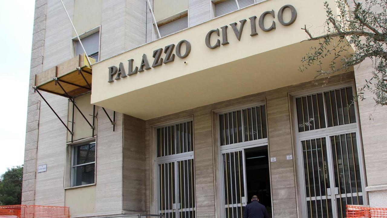 Servizi municipali, adesso si vota online
