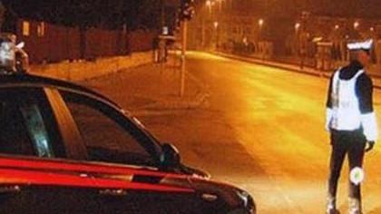 Barista picchiato e rapinato da tre banditi con pistola
