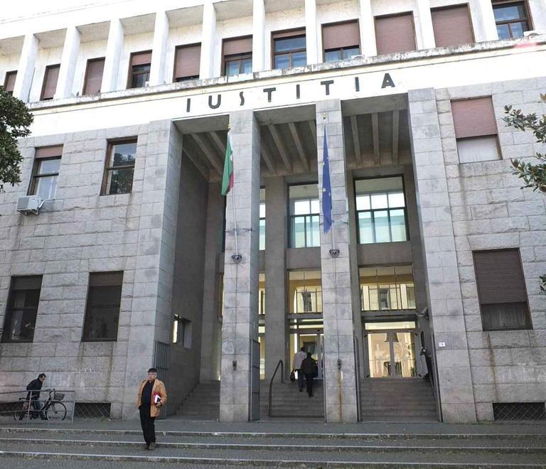 «Denunciarlo? Meglio ucciderlo se aveva violentato mia figlia» 