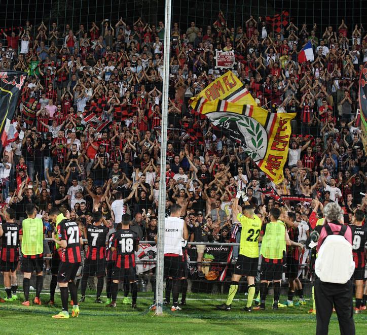 Il derby col Livorno “giornata rossonera” serve il biglietto 