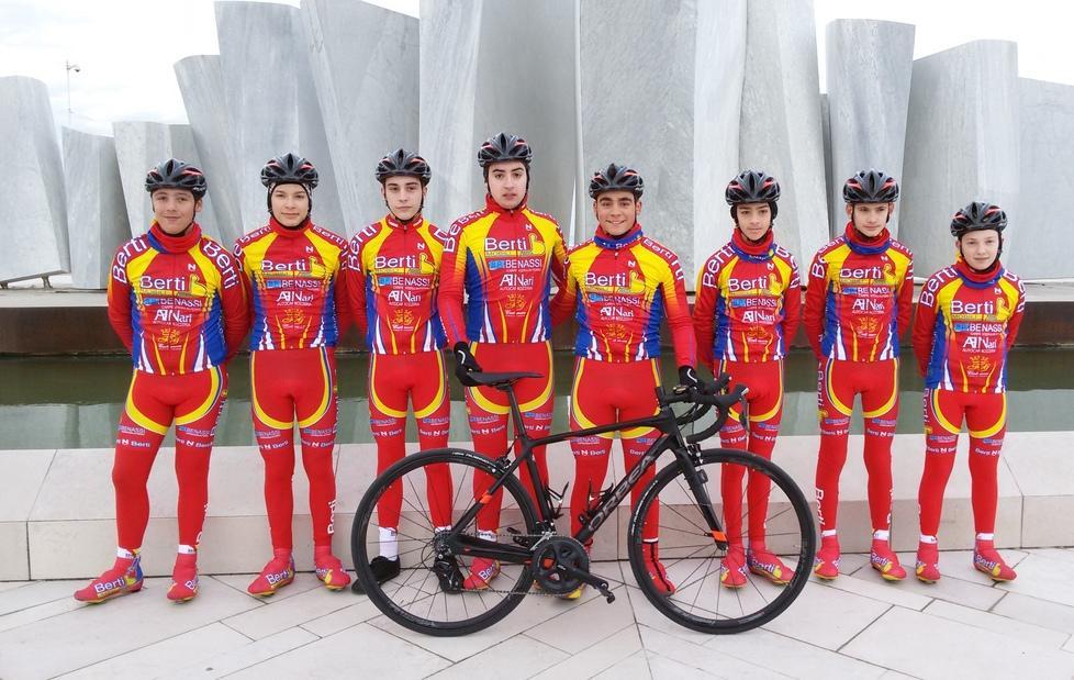 Ciclismo, gli allievi della Berti già sui pedali 