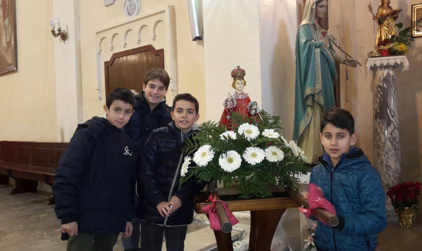 Per quattro bambini del paese l’emozione di sentirsi obrieri