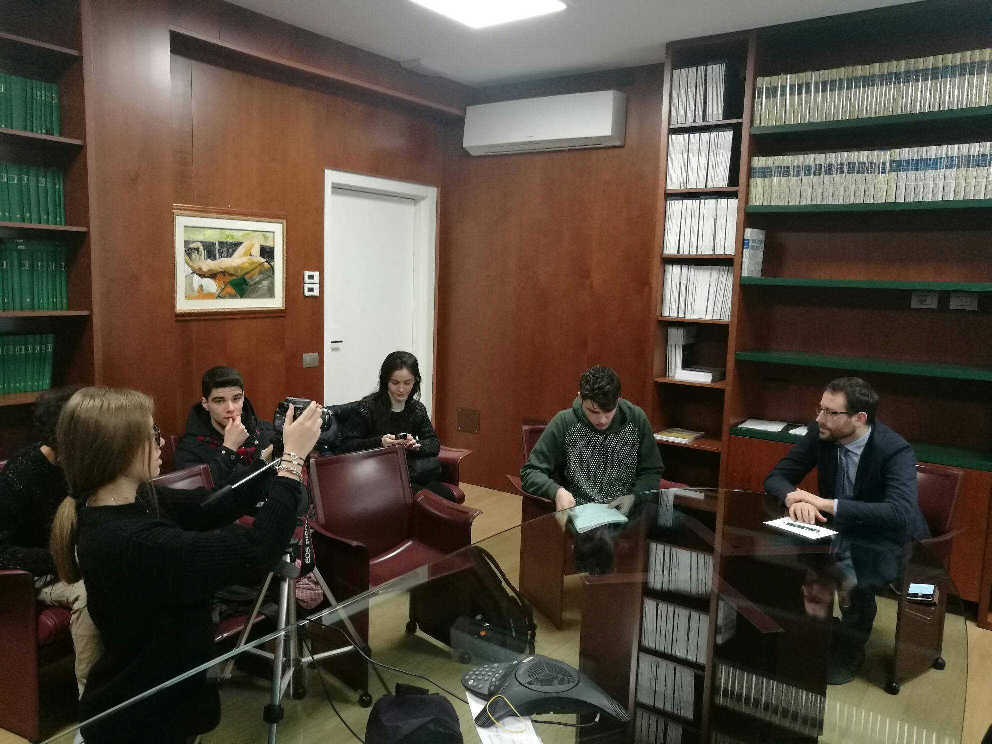 La 5D del Muratori San Carlo durante l'intervista a Luca Barbari