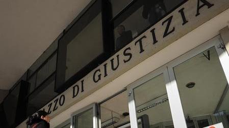 Minacce e offese su Facebook Le maestre sporgono querela
