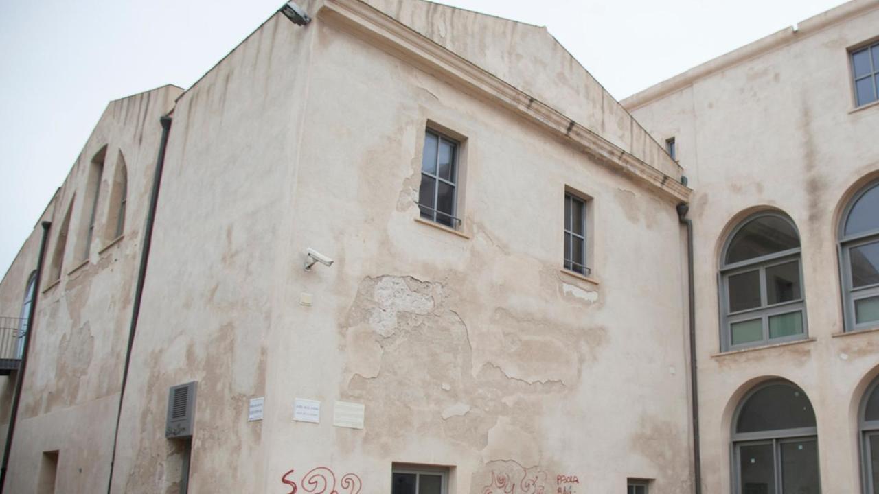 Alghero, vandali a Santa Chiara tra incuria e degrado 