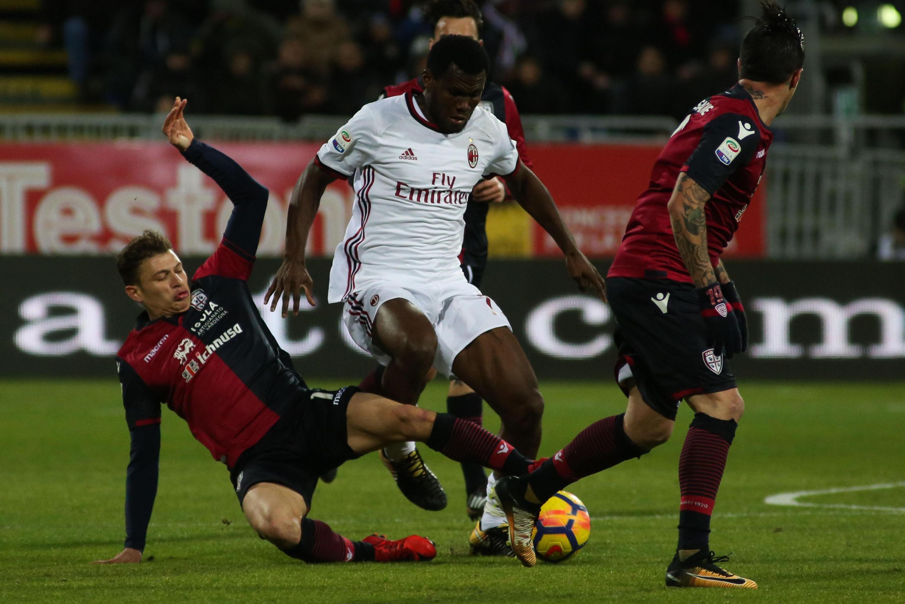 Cagliari-Milan, Barella illude i rossoblù ma i rossoneri vincono in rimonta