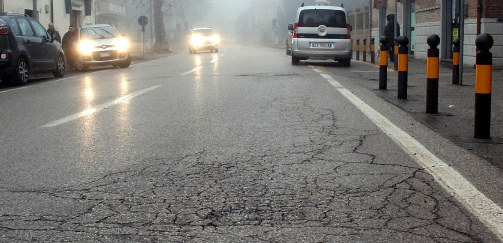 Petizione per asfaltare la strada 