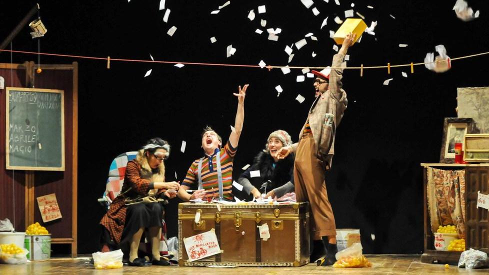 Soliera, a teatro con la bicicletta rossa