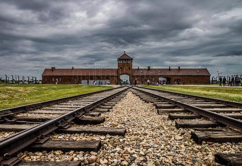 Mostre e incontri a scuola per ricordare la Shoah 