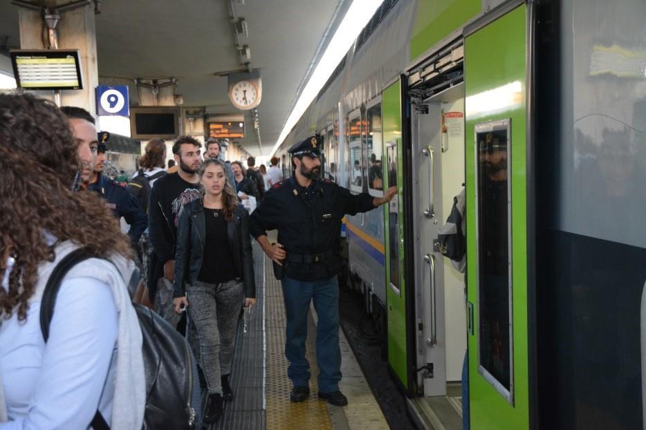 I controlli alla stazione di Pisa centrale del personale della Polfer
