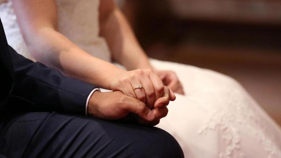Boom dei matrimoni civili
