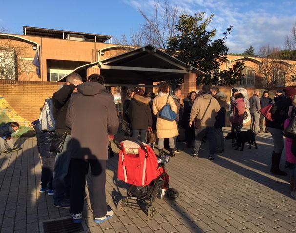 Lavori antitopi a scuola, bambini a casa 