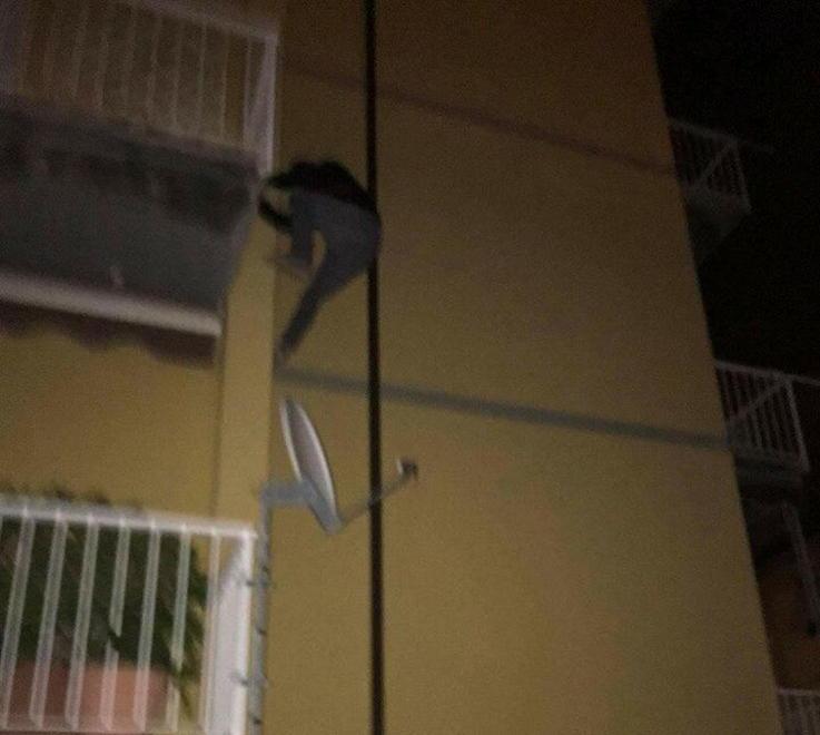 Ladri acrobati in azione nella zona dei Villaggi 