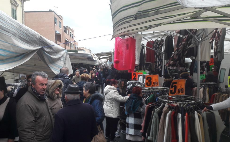 Banchi verso il centro, varia l’ingresso in città 