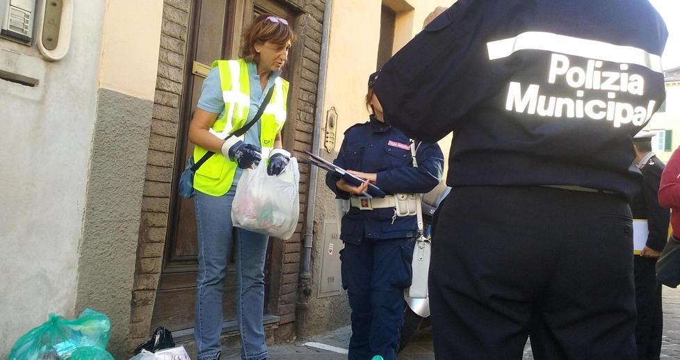 Lotta ai “furbetti dei rifiuti” trovati 2.600 utenti abusivi 