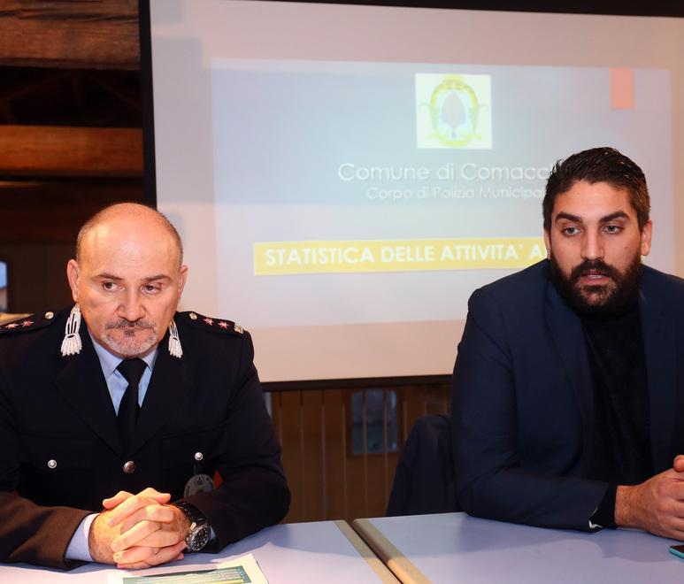 Rubano nelle auto in sosta, arrestate 