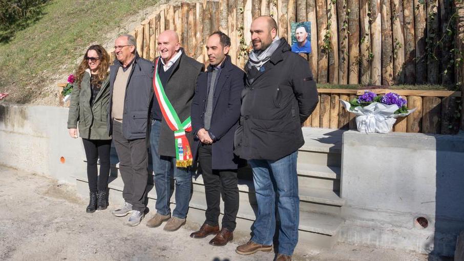 Inaugurata a Cortogno la piazzetta dedicata a Camorani