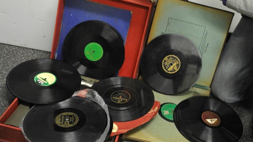 Condannato a due anni per furto di dischi e stereo