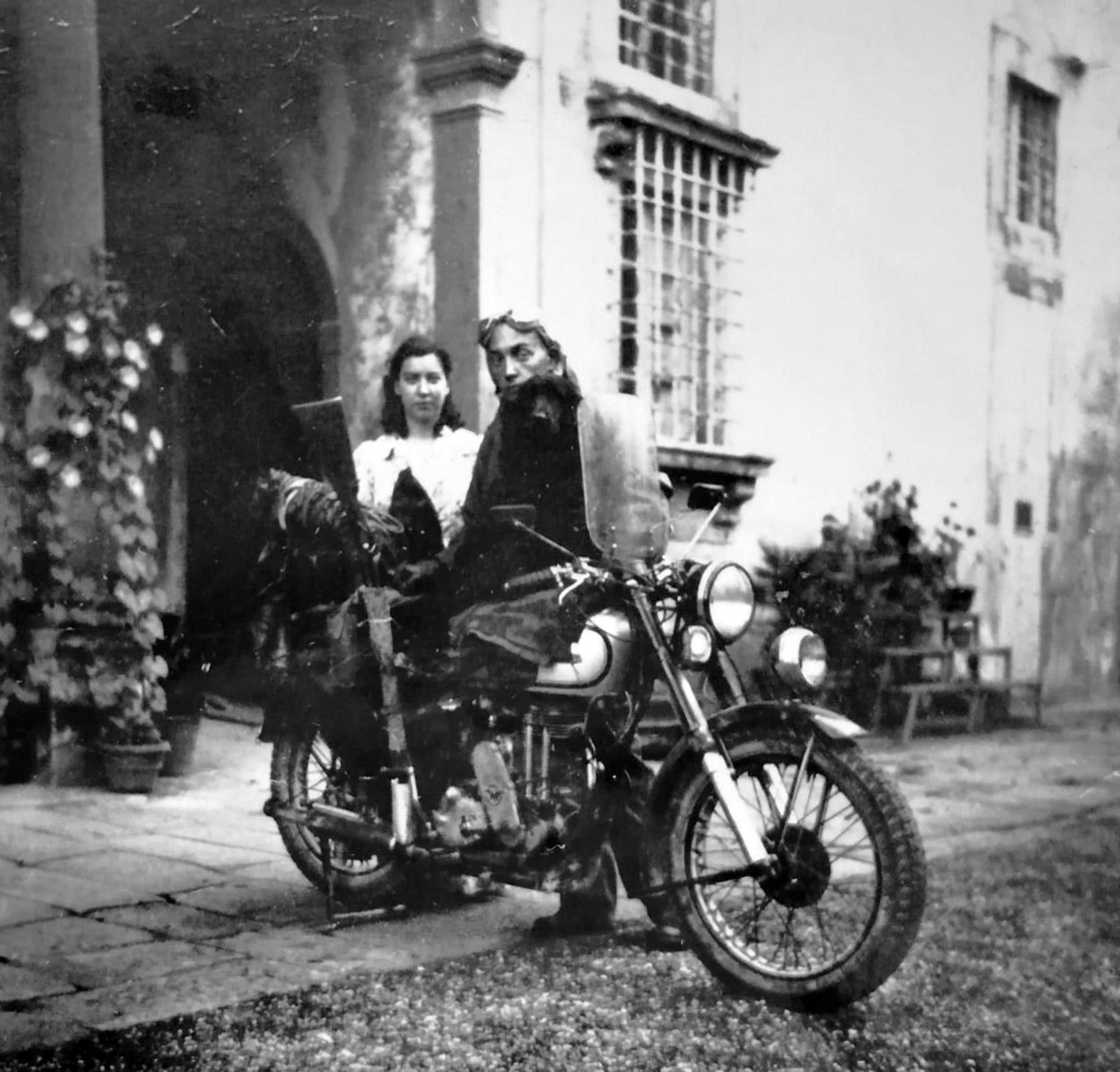 La vita è un viaggio infinito: Giovanna e Carlo da Pisa al mondo 