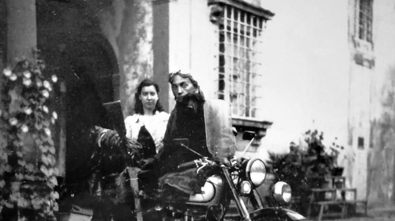 La vita è un viaggio infinito: Giovanna e Carlo da Pisa al mondo