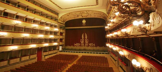 Franco, l'avvocato massese che gettò la toga per cantare nell’opera lirica 