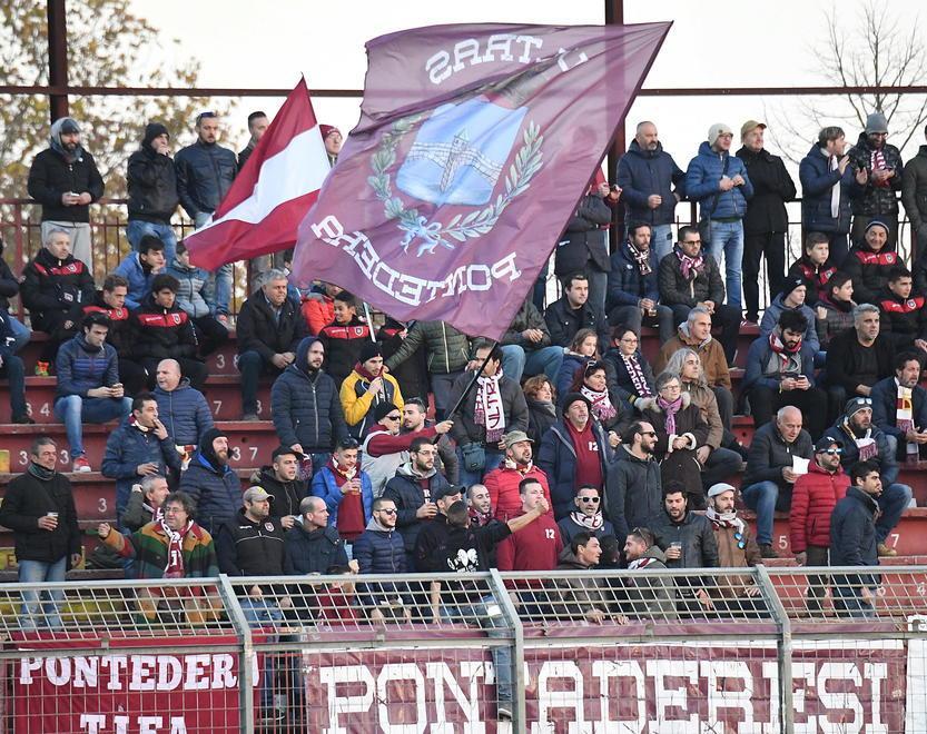Il Pontedera invita i tifosi allo stadio 