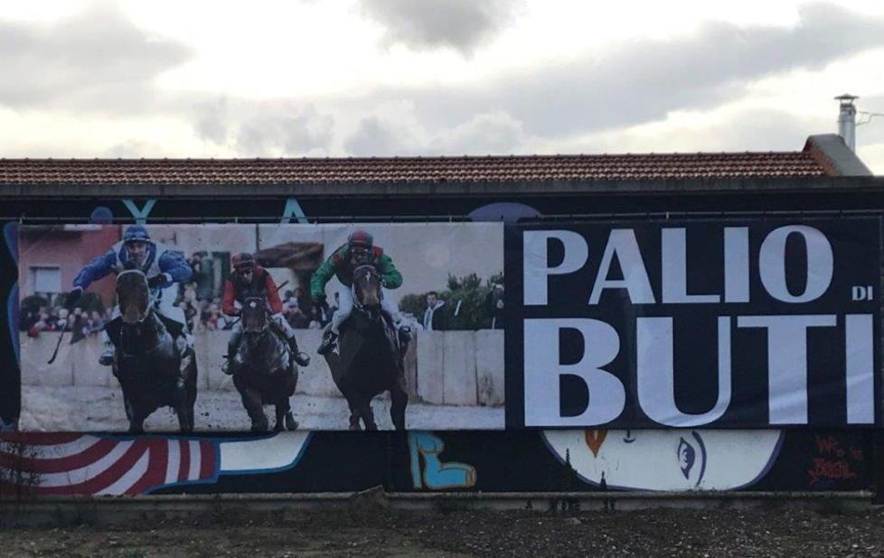 Enormi banner per promuovere la Valdera 