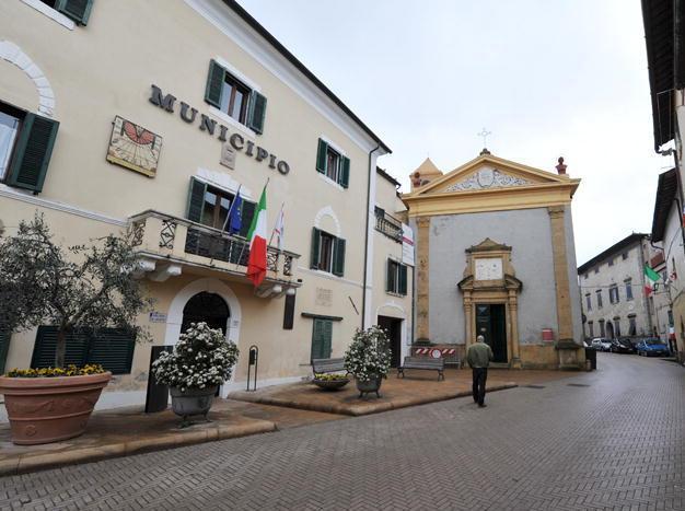 La guerra delle scuole che divide il paese