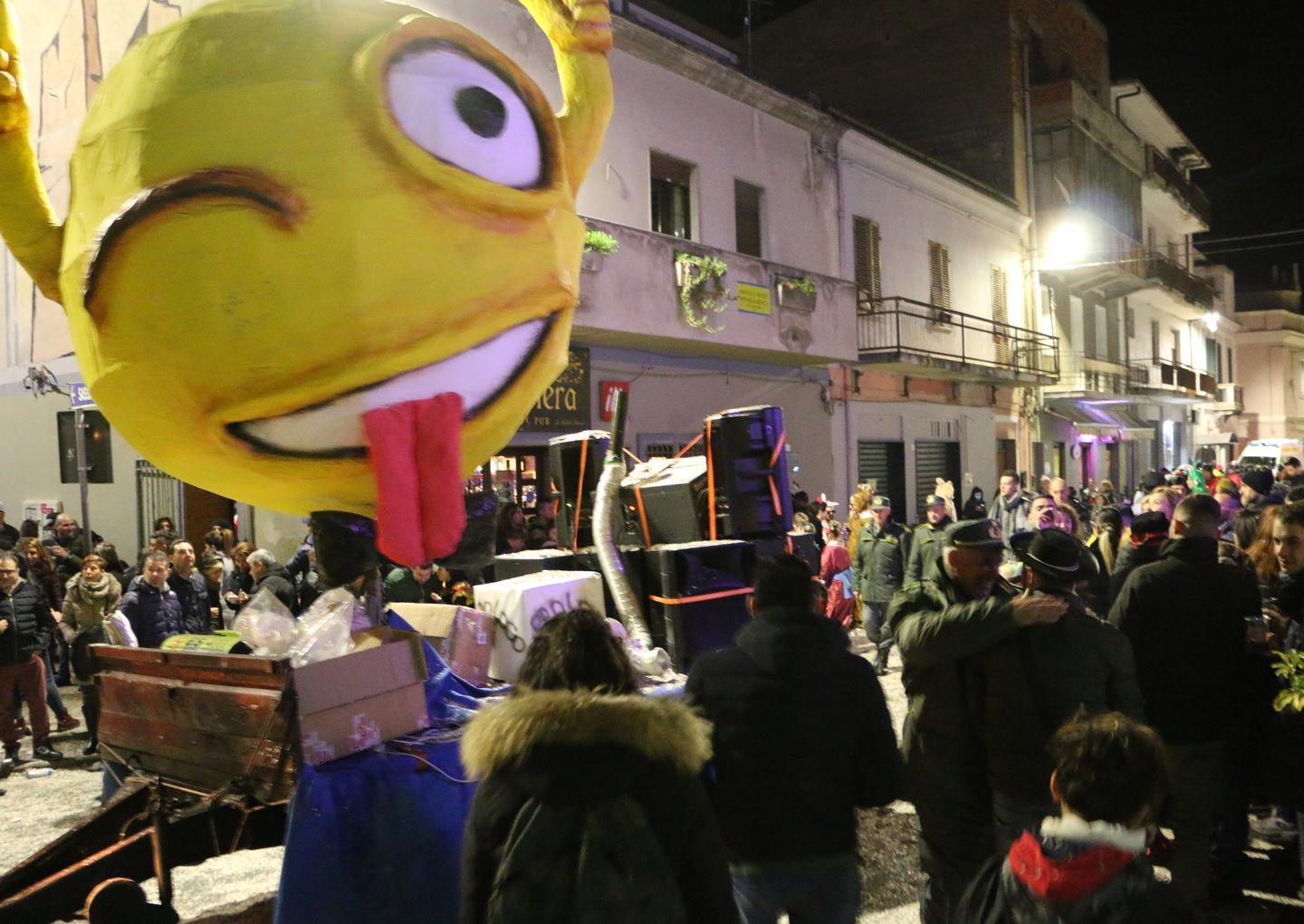 Sennori, 3 giorni di festa e doppia sfilata di carri