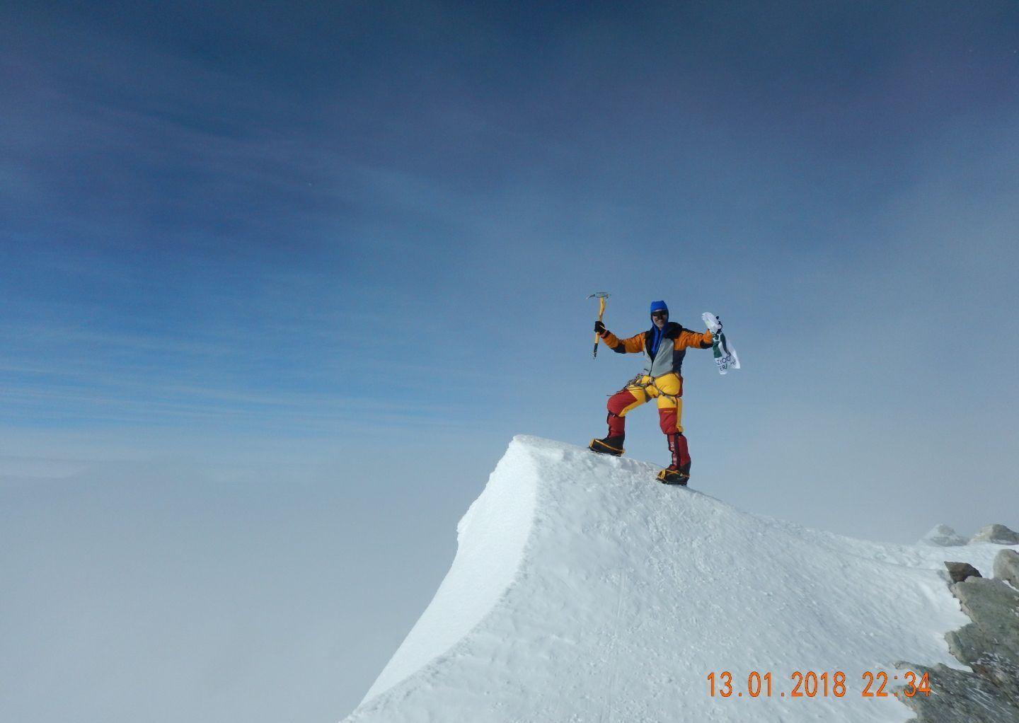 Le prime foto di Angelo Lobina sulla vetta dell’Antartide