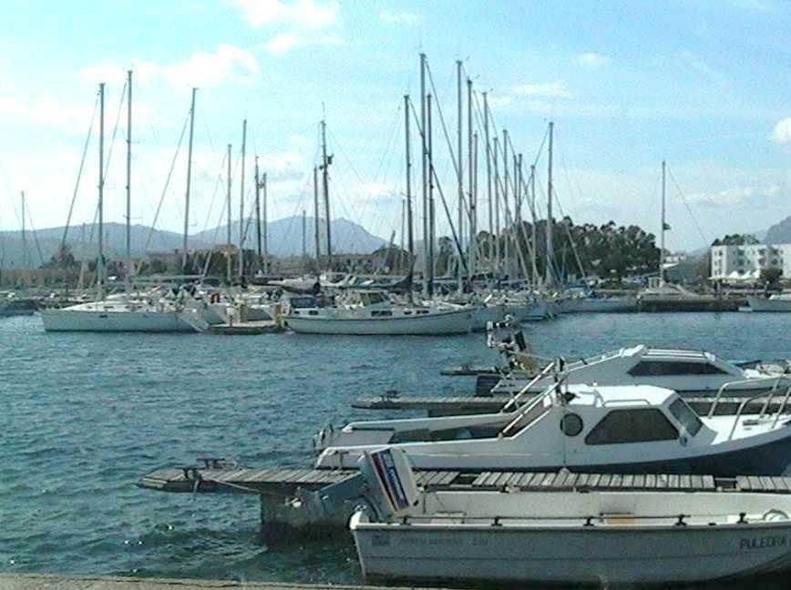 La Caletta, in gestione i servizi portuali 