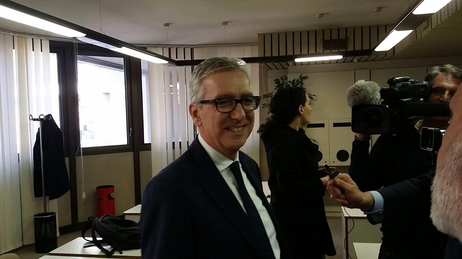 Lavoro, Pigliaru annuncia il bonus giovani: "Nel 2018 bisogna spingere al massimo le assunzioni"