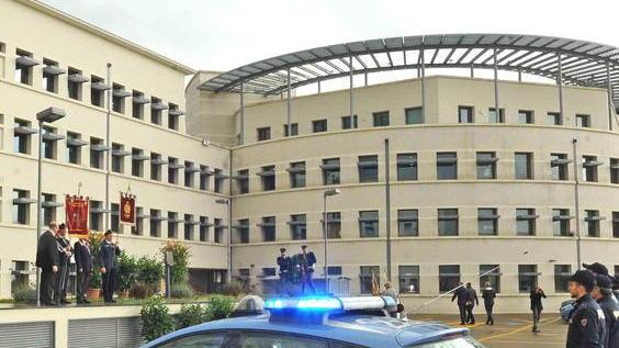 Un’operazione che ha portato a 13 arresti